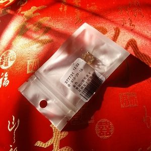 Rose gold plated crown ear-cuff